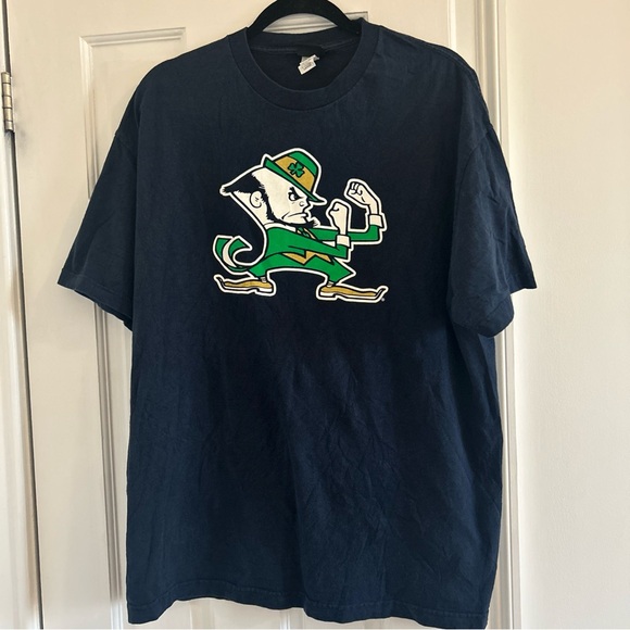 Vintage Fighting Irish Notre Dame Navy Blue Graphic T-Shirt Large - Picture 1 of 5